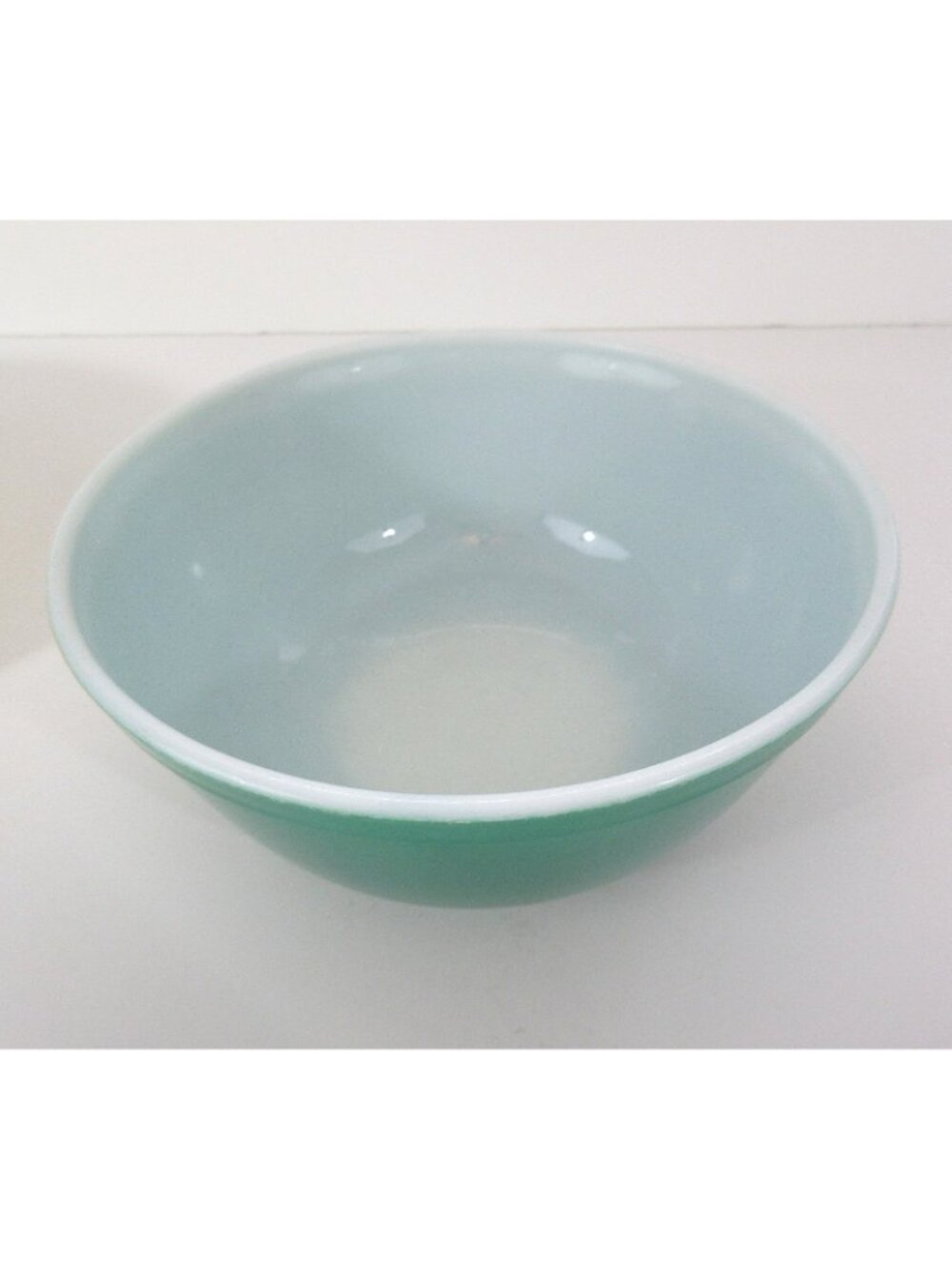 Pyrex Nesting Mixing Bowls Green #403 and Yellow #404 Vibrant Colors - Picture 9 of 11